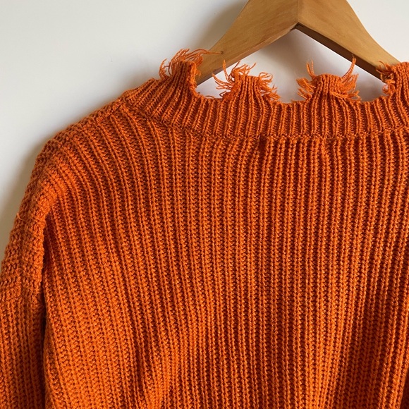 Burnt orange knit sweater - Picture 7 of 9
